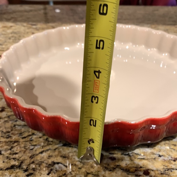 NWT Le Creuset Fluted Flan Dish in Cerise - Picture 5 of 11